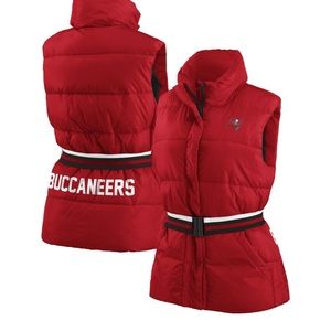 Tampa Bay Buccaneers WEAR by Erin Andrews Women's Full-Zip Puffer Vest wth Belt